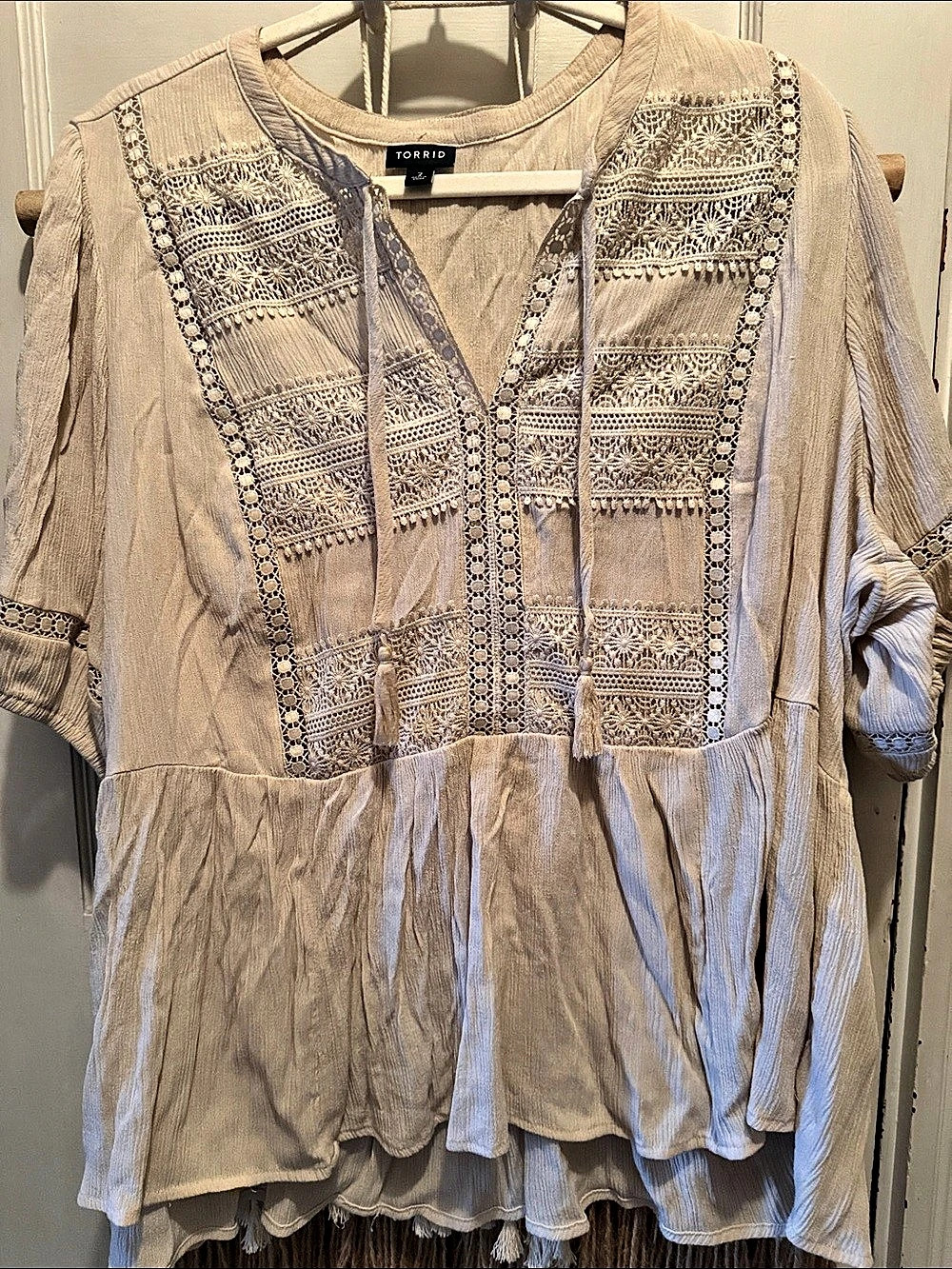 Torrid Lace Detail Blouse in Beige Size 2